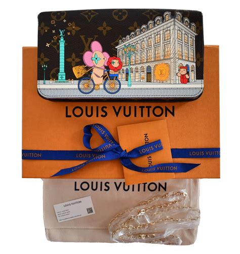 bambola vivienne louis vuitton|Vivienne Holidays Collection Collection for New .